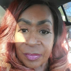 Meet your Posher, Lashana